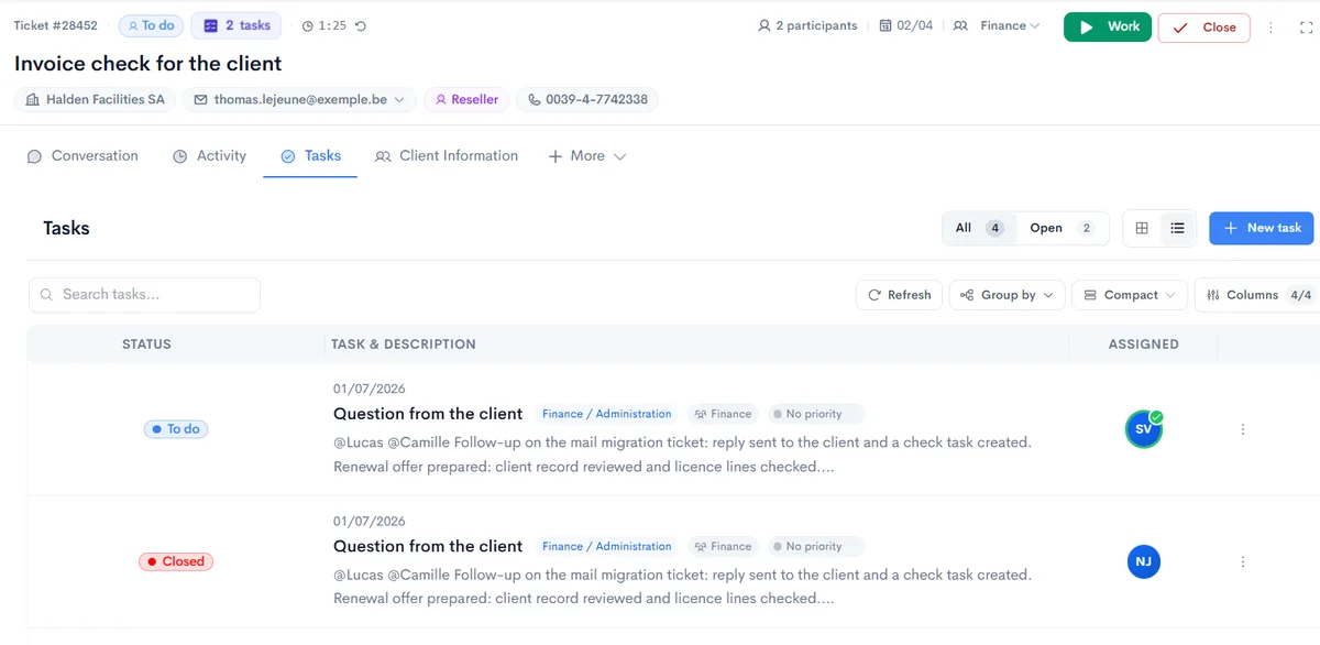 Onglet Tâches d’un ticket dans Neoo : client, contact et équipe en tête, puis les tâches avec leur statut, leur équipe, leur priorité et la personne assignée.